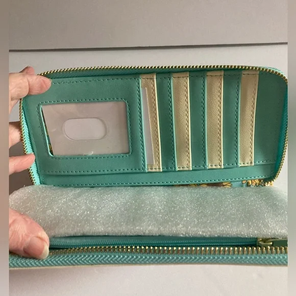 Loungefly Pocahontas Disney Princess Sunflower Women's Zip Around Wallet NWT - Picture 11 of 14